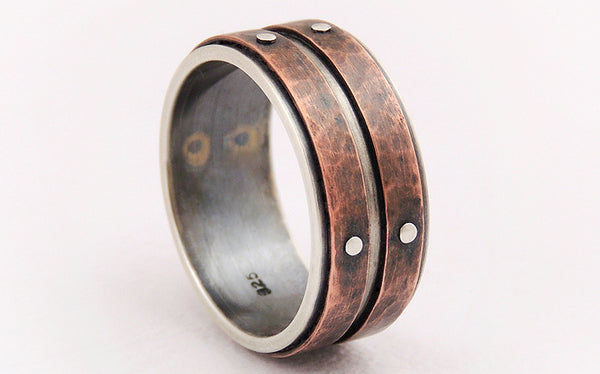 Unique men's wedding bands