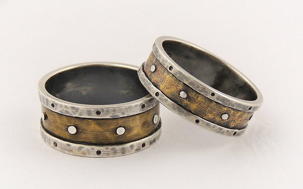 Rustic wedding ring set