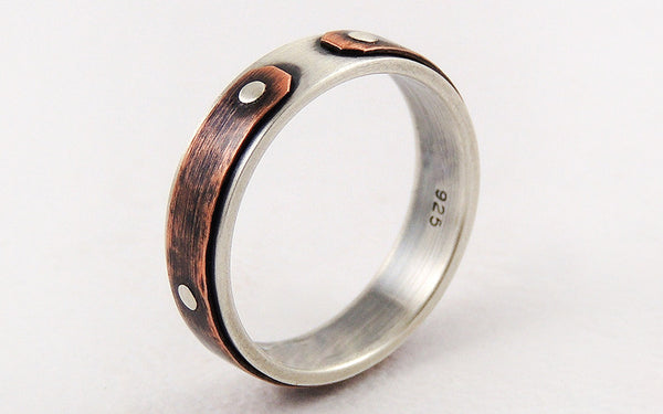 Unique 5mm engagement ring