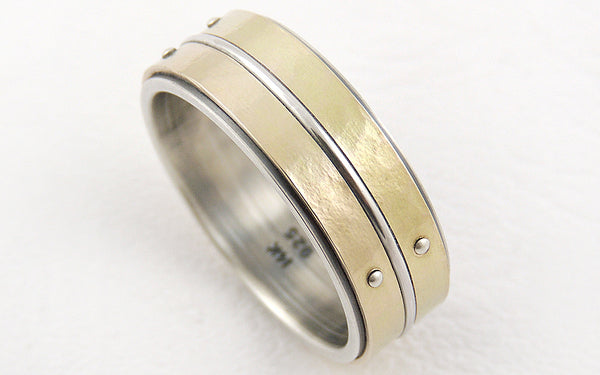 Two-tone Men's Gold Ring made of 14K Gold and oxidized Silver