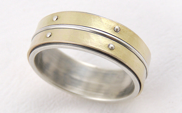 Two-tone Men's Gold Ring made of 14K Gold and oxidized Silver