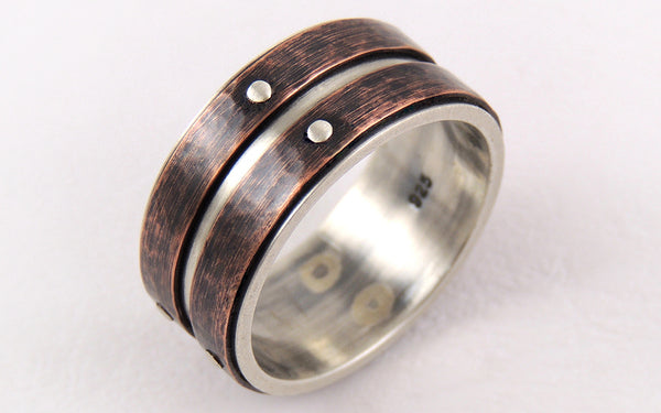 Discover this Copper Men's Rustic Ring for your rustic look