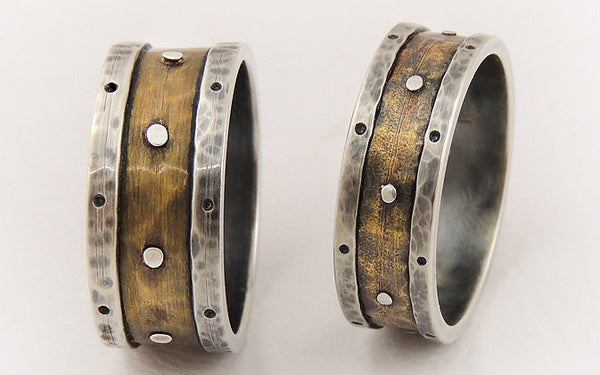 Rustic wedding ring set